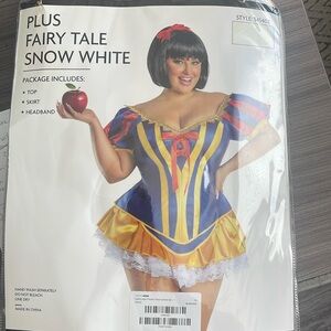Plus size fairy tale Snow White costume